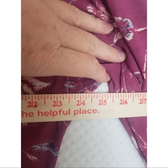 Billabong Women's Tie Front Long Bell Sleeve Boho Pink Floral Blouse. - Picture 7 of 10